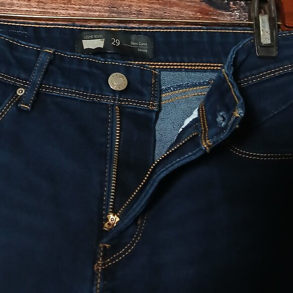 Levi's Revel Jeans Size 29 Demi Curve Skinny Mid Rise Dark Wash Denim Stretch - Picture 6 of 8